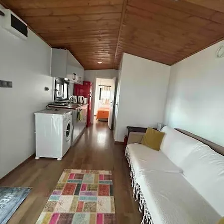 Tiny House By The Sea In Camel Apartman *