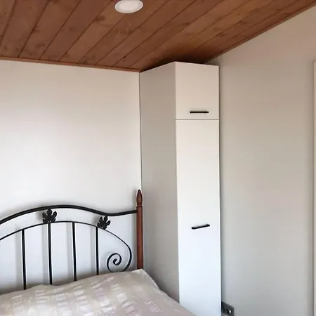 Tiny House By The Sea In Camel דירה *